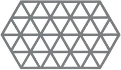 Zone Denmark Pannenonderzetter Triangles - Cool Grey - 24 X 14 Cm