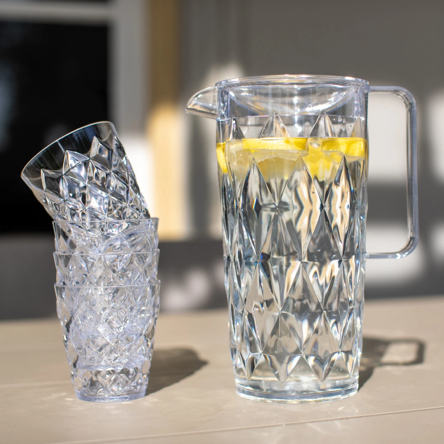 Koziol Schenkkan / Karaf - Onbreekbaar Superglas - Crystal 1.6 Liter Met 4 Waterglazen - 250 Ml - Image 4
