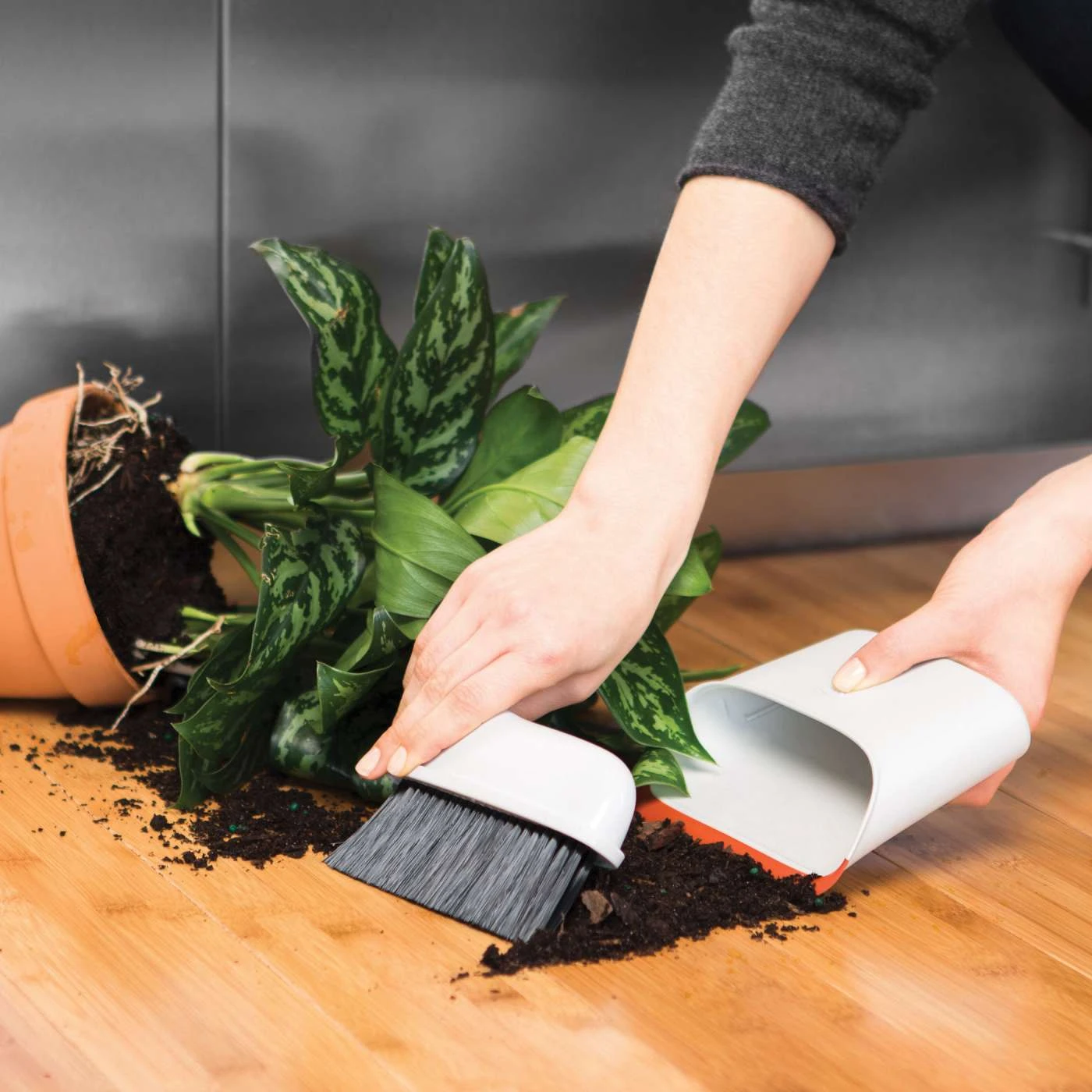 OXO Good Grips Stoffer En Blik Compact - Image 4